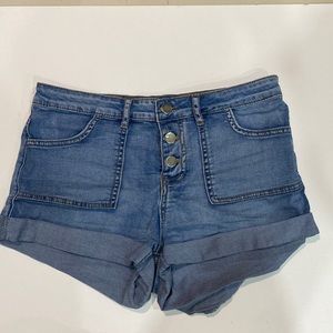 FOREVER 21 JEAN SHORTS- PERFECT CONDITION-IDEAL FOR SUMMER